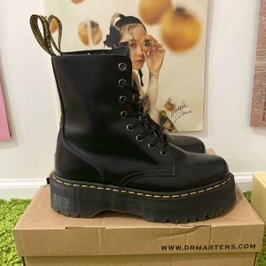 Dr Marten Jadon Boot